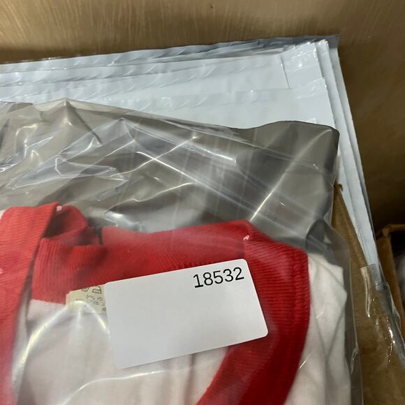 Screen Stars TShirt Mens XL White Red Ringer 1986 Louisville Cards Vintage - Picture 9 of 9